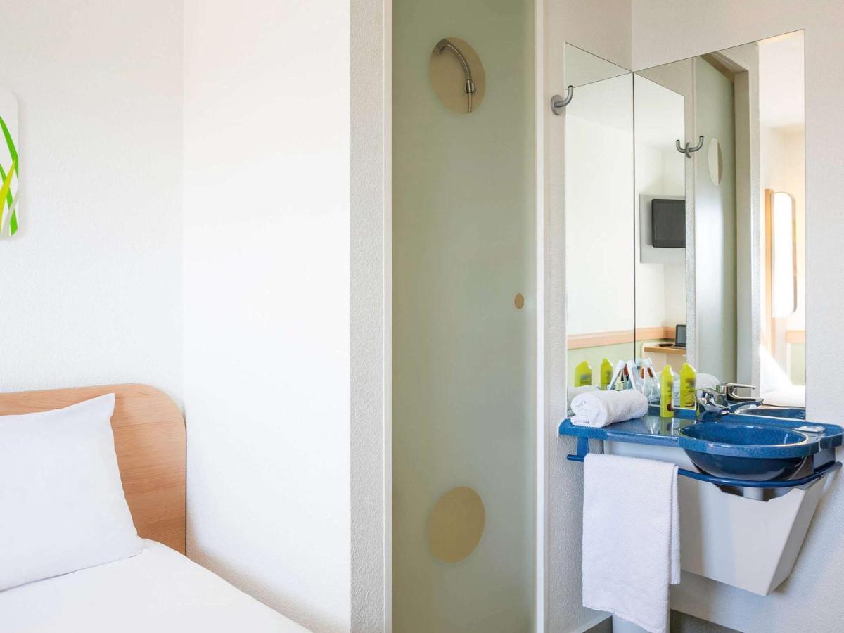 Ibis Budget Orly Chevilly Tram 7 Vitry-sur-Seine Eksteriør billede